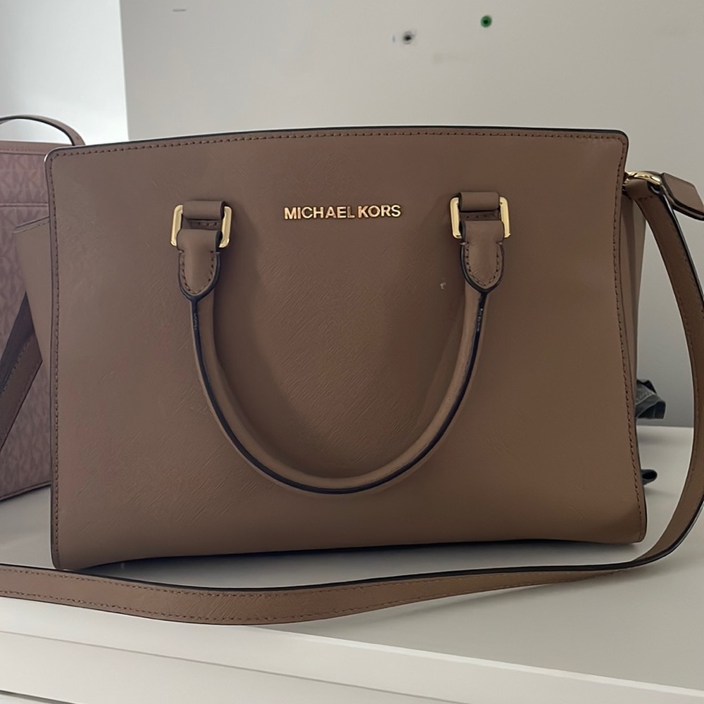 Michael kors tote bag